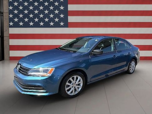 Used 2015 Volkswagen Jetta SE image 1