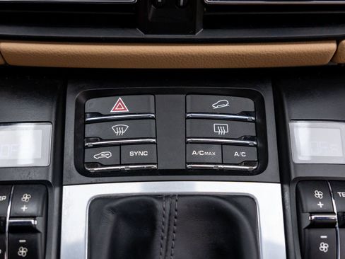 Used 2020 Porsche Macan S AWD/4WD image 26