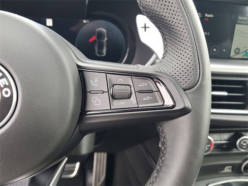 New 2025 Alfa Romeo Stelvio Sprint w/ Convenience Package image 33