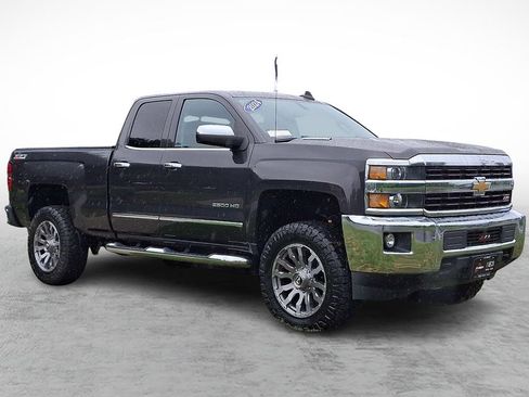 Used 2016 Chevrolet Silverado 2500 LTZ w/ Z71 Package, Off-Road AWD/4WD image 3