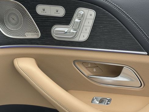 New 2026 Mercedes-Benz GLS 450 4MATIC image 17