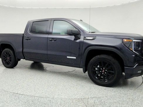 Used 2025 GMC Sierra 1500 Elevation image 3