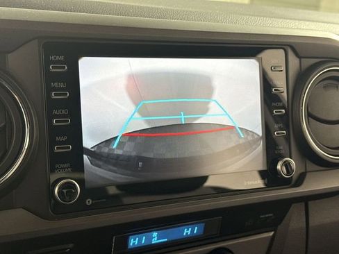 Used 2021 Toyota Tacoma TRD Off-Road image 23