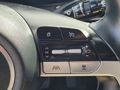 Used 2023 Hyundai Elantra SEL w/ Convenience Package image 14