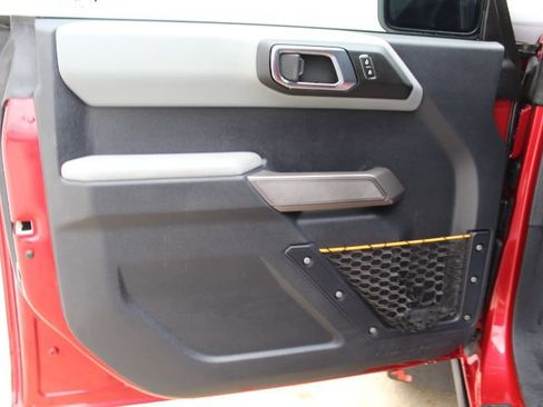 Used 2021 Ford Bronco Badlands w/ Sasquatch Package image 13