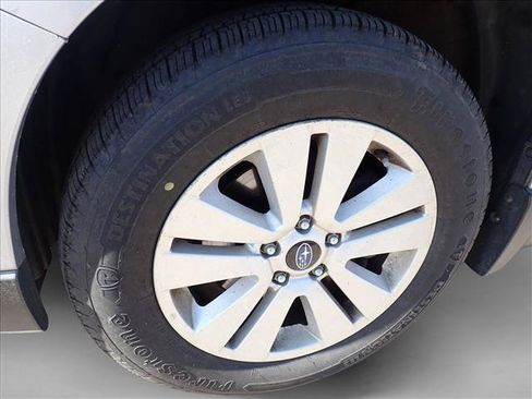 Used 2019 Subaru Outback 2.5i Premium AWD/4WD image 5