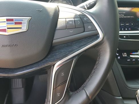 Used 2024 Cadillac XT5 Premium Luxury w/ Technology Package AWD/4WD image 21