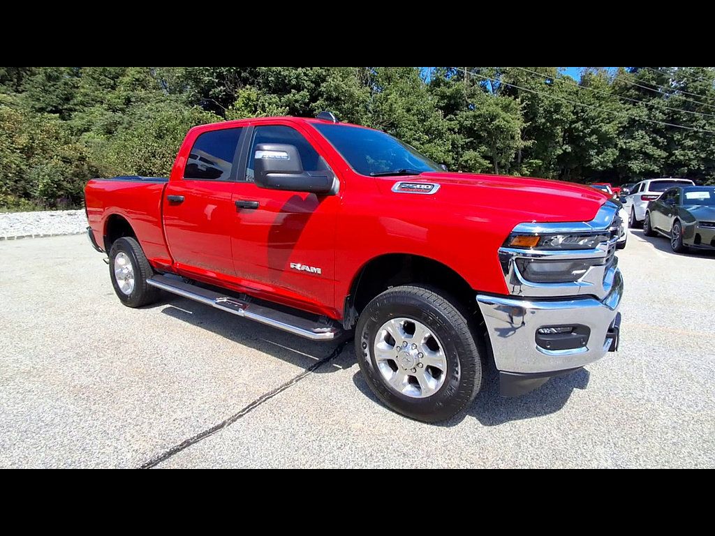 Used 2026 RAM 2500 Big Horn AWD/4WD image 2