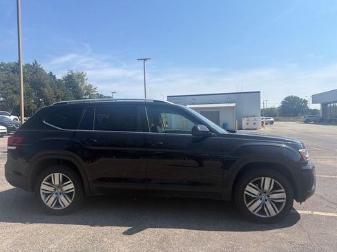 Used 2019 Volkswagen Atlas SE w/ Towing Package AWD/4WD image 8