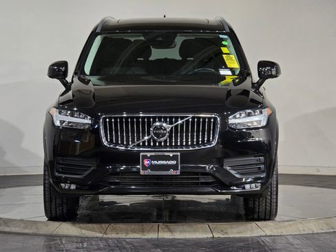 Used 2022 Volvo XC90 T6 Momentum w/ Advanced Package image 3