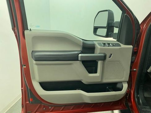 Used 2017 Ford F250 XLT image 17