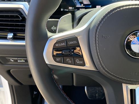 Used 2025 BMW X5 M60i image 30