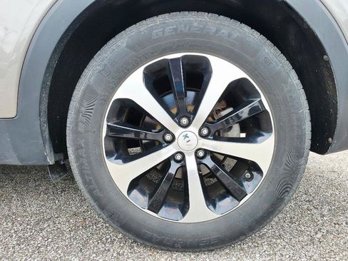 Used 2016 Kia Sorento EX FWD image 6