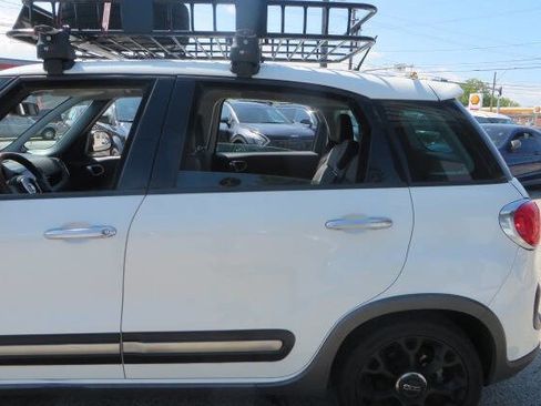 Used 2014 FIAT 500L Trekking w/ Popular Equipment Group FWD image 32