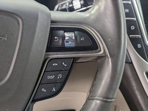 Used 2019 Lincoln Nautilus Reserve image 12