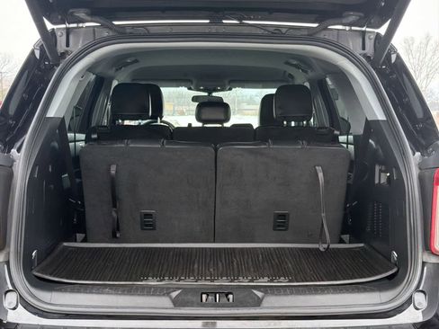 Used 2023 Ford Explorer XLT w/ Equipment Group 202A image 34