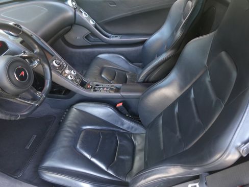 Used 2016 McLaren 650S Spider image 11