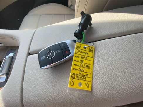 Used 2022 Mercedes-Benz GLS 450 4MATIC image 34