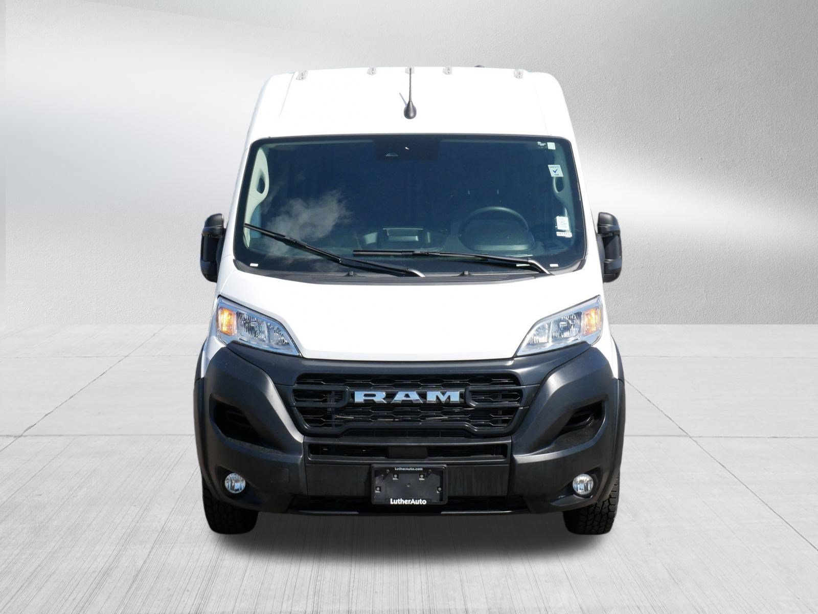 Used 2026 RAM ProMaster 2500 w/ Convenience Group FWD image 2