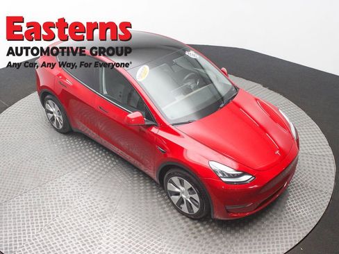 Used 2021 Tesla Model Y 2WD image 3