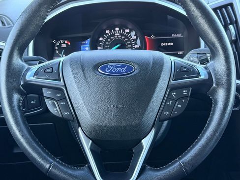 Used 2017 Ford Edge SEL w/ Equipment Group 201A image 30