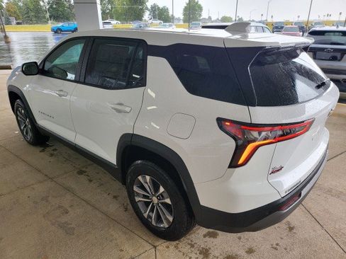 New 2026 Chevrolet Equinox LT w/ Convenience Package II image 14