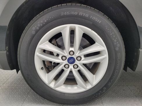 Used 2017 Ford Edge SEL w/ Equipment Group 201A AWD/4WD image 31