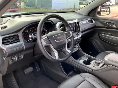 Certified 2023 GMC Acadia SLT image 17