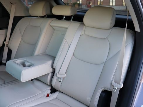 Used 2022 Genesis GV70 2.5T w/ Select Package image 15