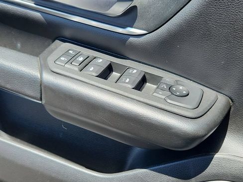 Used 2025 RAM 1500 Big Horn AWD/4WD image 12