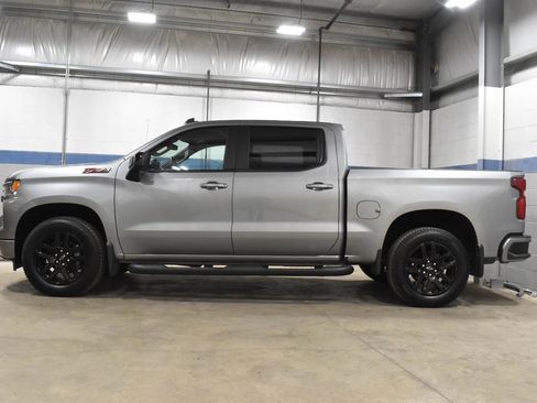 Used 2024 Chevrolet Silverado 1500 RST w/ Z71 Off-Road Package AWD/4WD image 23