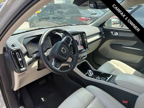 Used 2024 Volvo XC40 B5 Plus AWD/4WD image 8