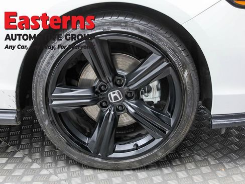 Used 2025 Honda Accord Sport image 30