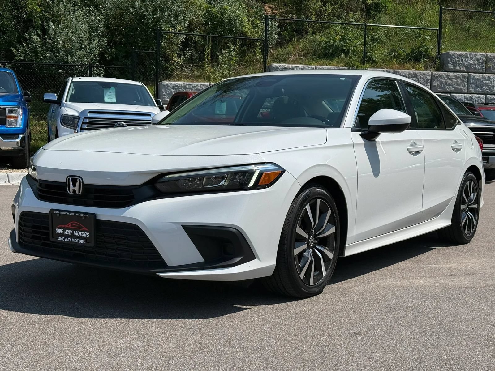 Used 2023 Honda Civic EX image 1