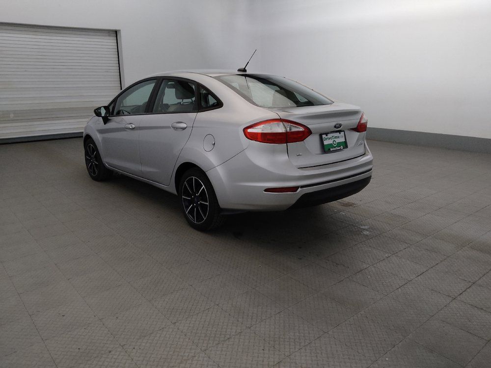 Used 2018 Ford Fiesta SE w/ Cold Weather Package FWD image 5