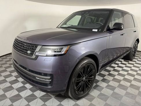 New 2025 Land Rover Range Rover Long Wheelbase SE image 3