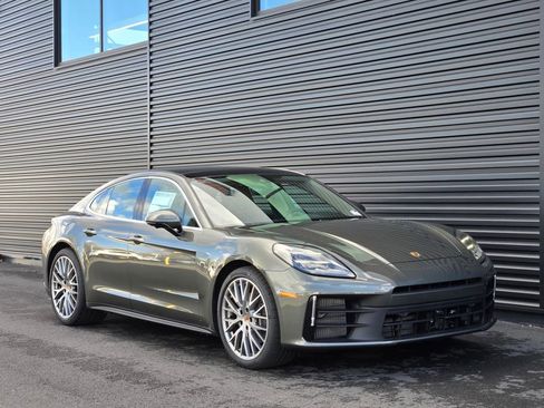 New 2026 Porsche Panamera 4 image 9