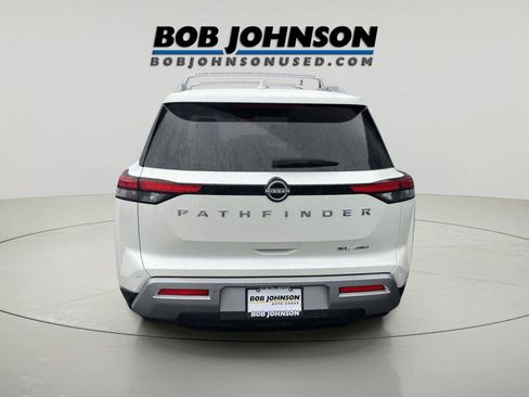 Used 2023 Nissan Pathfinder SL AWD/4WD image 4