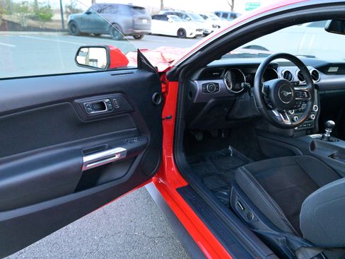 Used 2017 Ford Mustang GT w/ Interior & Wheel Package image 15