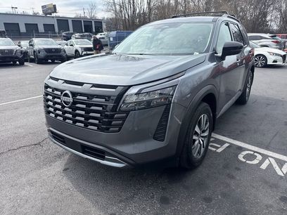 New 2026 Nissan Pathfinder SL