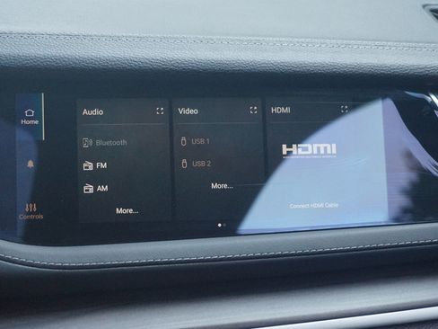 Used 2023 Jeep Grand Cherokee 4WD 4xe w/ Luxury Tech Group II image 33