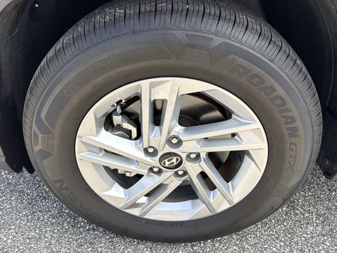 Used 2025 Hyundai Tucson SE FWD image 10