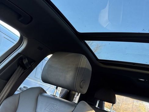 Used 2019 Audi Q3 2.0T Premium Plus w/ Premium Plus Package image 3