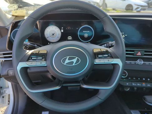 New 2026 Hyundai Elantra Limited FWD image 24