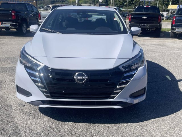 Used 2025 Nissan Versa SV w/ Trunk Package FWD image 10