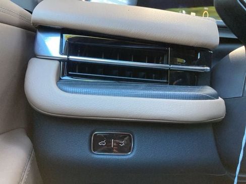 New 2025 Lincoln Navigator L Black Label image 32