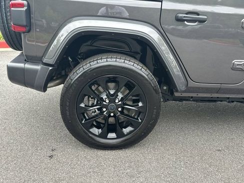Certified 2025 Jeep Wrangler Unlimited Sahara w/ Safety Group AWD/4WD image 19