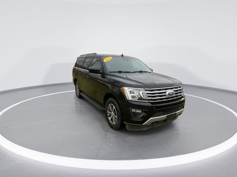 Used 2021 Ford Expedition Max XLT image 3
