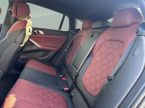 Used 2025 BMW X6 M60i image 26