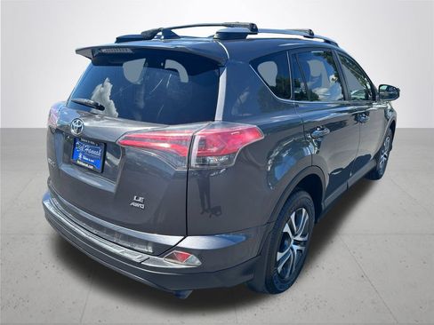 Used 2017 Toyota RAV4 LE w/ Carpet Mat Package AWD/4WD image 7